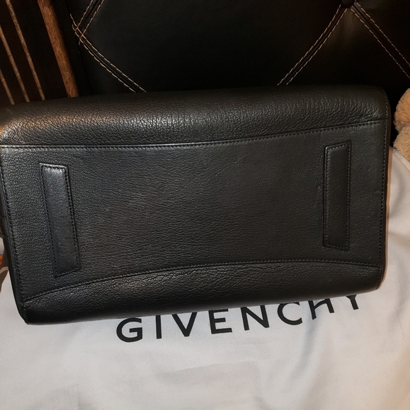 💖Host pick💖Authentic Givenchy Antigona medium - Picture 6 of 7